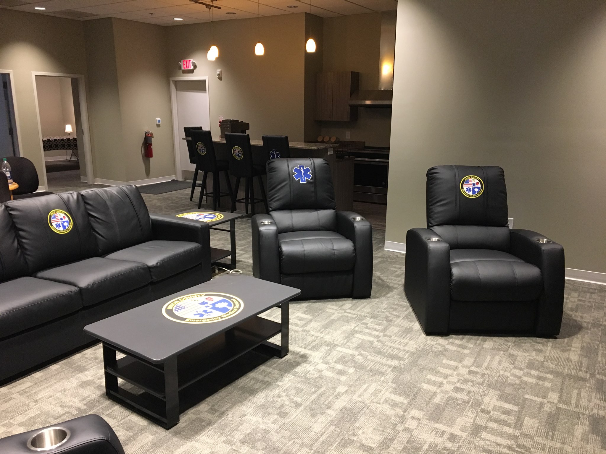 EMS Lounge